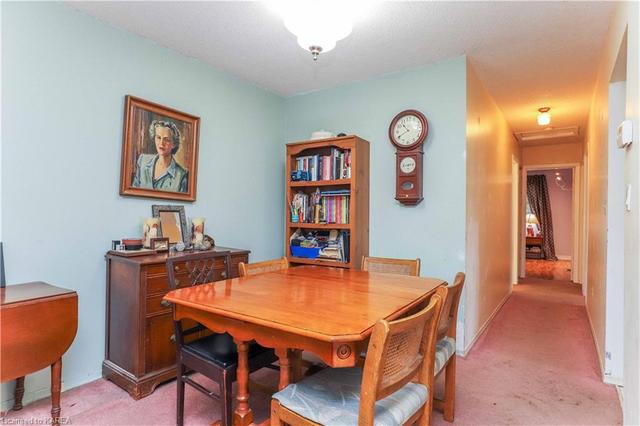 1115 Hickorywood Crescent, House semidetached with 3 bedrooms, 2 bathrooms and 3 parking in Kingston ON | Image 11