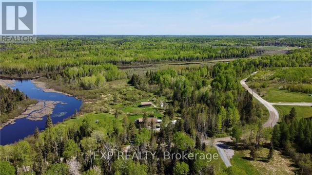 2092 Nepewassi Lake Rd, House detached with 2 bedrooms, 2 bathrooms and 20 parking in St. Charles ON | Image 27
