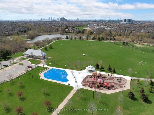 15 Tayside Ave, House detached with 4 bedrooms, 3 bathrooms and 6 parking in Vaughan ON | Image 21