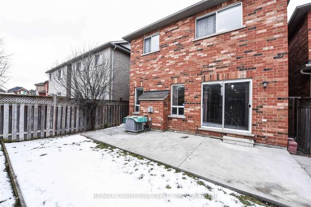 13 Overture Lane, House attached with 1 bedrooms, 1 bathrooms and 1 parking in Brampton ON | Image 7