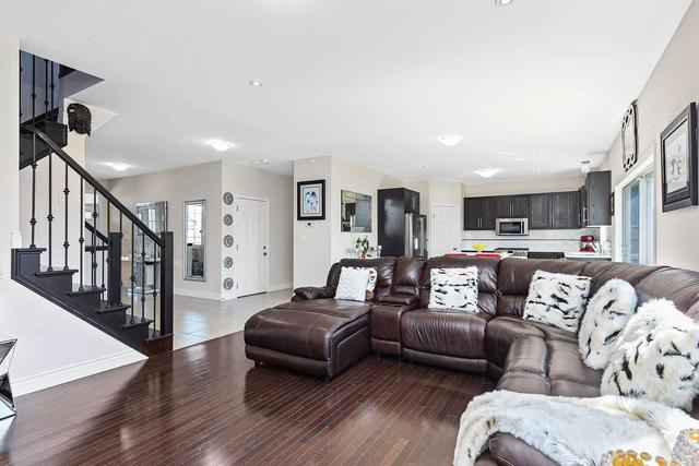 136 English Cres, House detached with 4 bedrooms, 4 bathrooms and 6 parking in Blandford Blenheim ON | Image 2