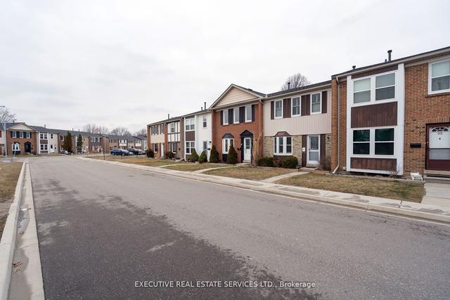 97 - 900 Central Park Dr, Townhouse with 3 bedrooms, 3 bathrooms and 1 parking in Brampton ON | Image 23