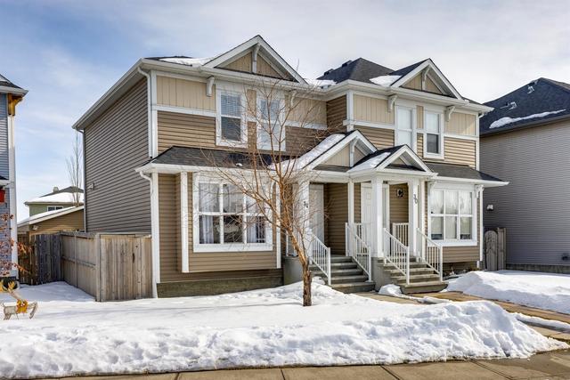 34 Autumn Green Se, Home with 3 bedrooms, 2 bathrooms and 2 parking in Calgary AB | Image 2