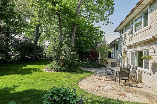 43 Somerdale Sq, House detached with 4 bedrooms, 2 bathrooms and 3 parking in Toronto ON | Image 16