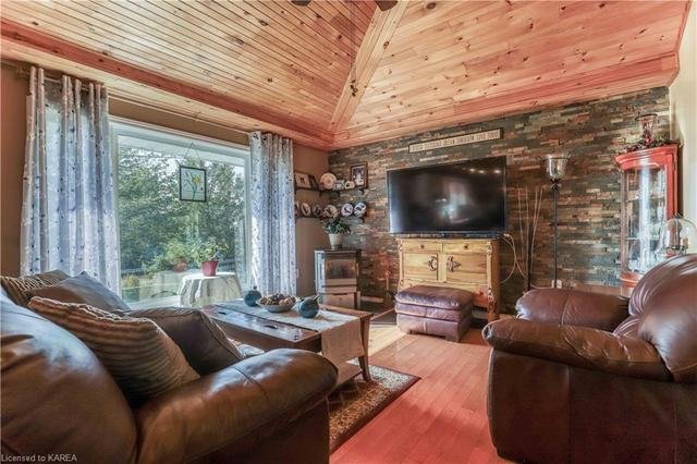 2211 County Road 22, House detached with 3 bedrooms, 1 bathrooms and 7 parking in Loyalist ON | Image 25