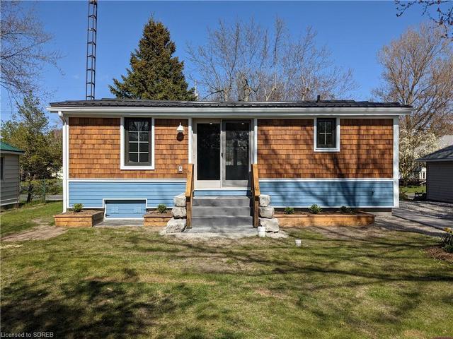 2 Fourth Avenue, House detached with 2 bedrooms, 1 bathrooms and 2 parking in Norfolk County ON | Image 8