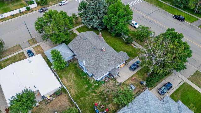 8 n 100 W, House detached with 5 bedrooms, 3 bathrooms and 6 parking in Raymond AB | Image 9