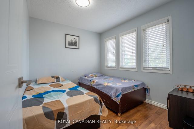 46 Nectarine Cres, House detached with 3 bedrooms, 3 bathrooms and 5 parking in Brampton ON | Image 17