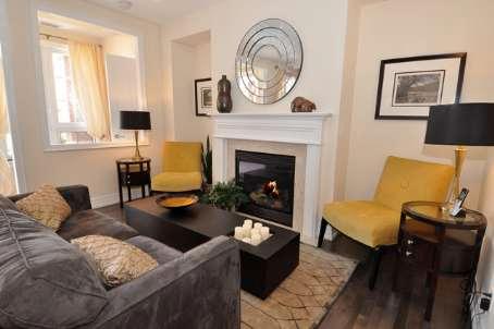 th 14 - 20 Burkebrook Pl, Townhouse with 3 bedrooms, 3 bathrooms and 2 parking in Toronto ON | Image 4