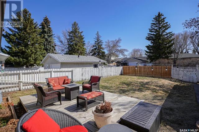 929 East Centre, House detached with 4 bedrooms, 2 bathrooms and null parking in Saskatoon SK | Image 37