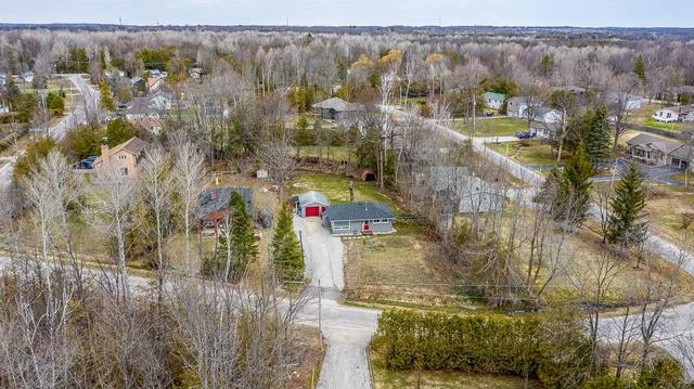 6 Owen Rd, House detached with 2 bedrooms, 1 bathrooms and 10 parking in Oro Medonte ON | Image 28