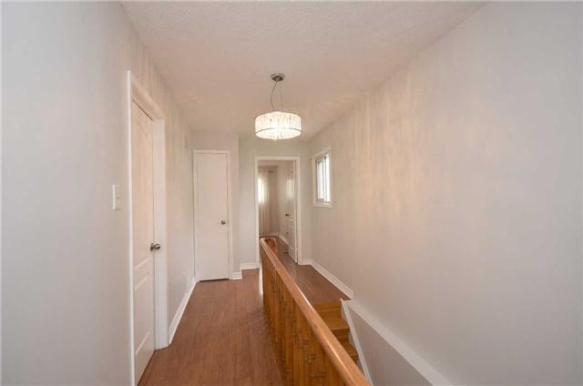 4044 Teakwood Dr, House detached with 3 bedrooms, 2 bathrooms and 2 parking in Mississauga ON | Image 14