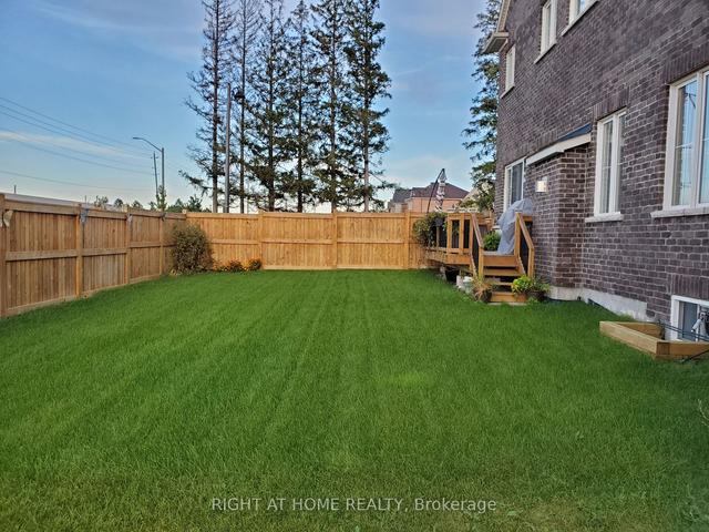 51 - 6 Ken Sinclair Cres, House detached with 4 bedrooms, 5 bathrooms and 4 parking in Aurora ON | Image 30