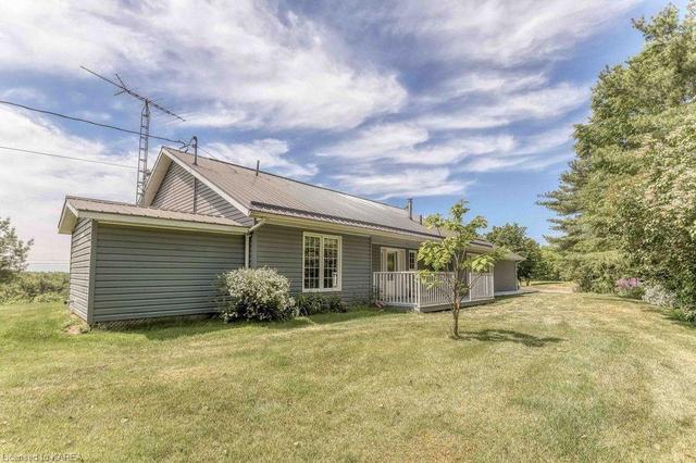 5253 Opinicon Road, House detached with 2 bedrooms, 1 bathrooms and 12 parking in South Frontenac ON | Image 41