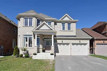 79 Stonechurch Cres, House detached with 4 bedrooms, 4 bathrooms and 2 parking in Markham ON | Image 1