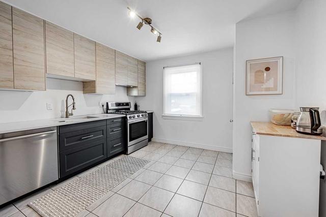 36 Teignmouth Ave, House semidetached with 3 bedrooms, 2 bathrooms and 0 parking in Toronto ON | Image 2