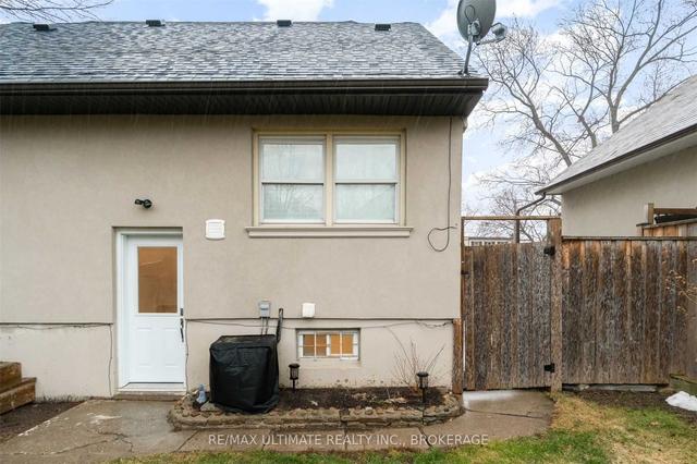 38 Clearbrooke Circ, House detached with 1 bedrooms, 1 bathrooms and 1 parking in Toronto ON | Image 6