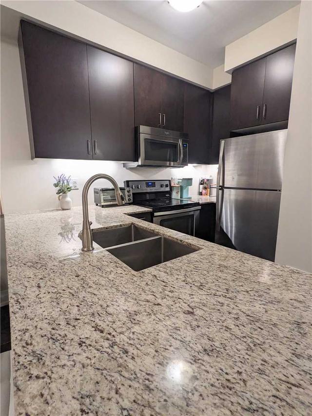 15 - 11 Eldora Ave, Townhouse with 2 bedrooms, 2 bathrooms and 1 parking in Toronto ON | Image 14