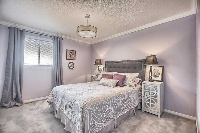 21 Kenny Cres, House detached with 4 bedrooms, 4 bathrooms and 4 parking in Barrie ON | Image 12