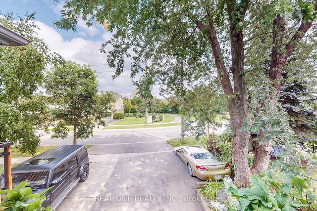 94 English St, House semidetached with 3 bedrooms, 2 bathrooms and 4 parking in Brampton ON | Image 24