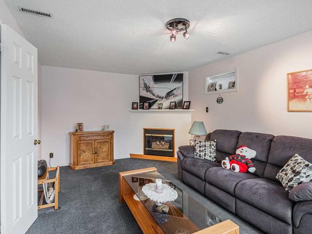 36 Compton Cres, House detached with 3 bedrooms, 2 bathrooms and 4 parking in Bradford West Gwillimbury ON | Image 23