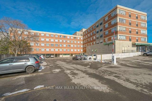 519 - 1415 Lawrence Ave W, Condo with 2 bedrooms, 2 bathrooms and 1 parking in Toronto ON | Image 36