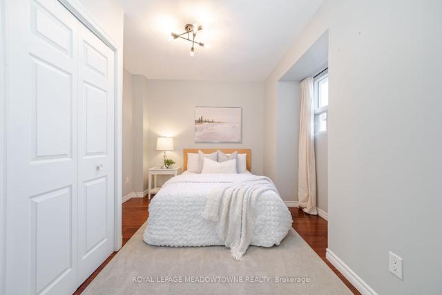 31 East 19th St, House detached with 3 bedrooms, 1 bathrooms and 2 parking in Hamilton ON | Image 11