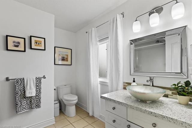 Ensuite Bathroom | Image 6