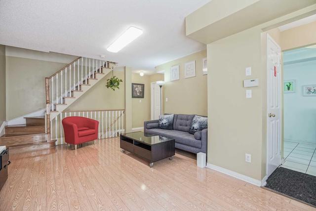 1605 - 19 Rosebank Dr, Townhouse with 3 bedrooms, 3 bathrooms and 2 parking in Toronto ON | Image 3