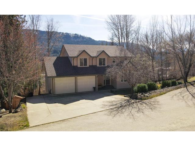 5820 Woodland Drive, House detached with 4 bedrooms, 4 bathrooms and null parking in Central Kootenay F BC | Image 58