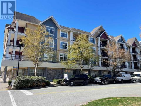 315 - 1336 Main Street, Condo with 1 bedrooms, 1 bathrooms and 1 parking in Squamish BC | Card Image
