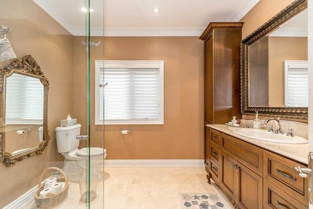 126 Adirondack Dr, House detached with 3 bedrooms, 4 bathrooms and 11 parking in Vaughan ON | Image 5