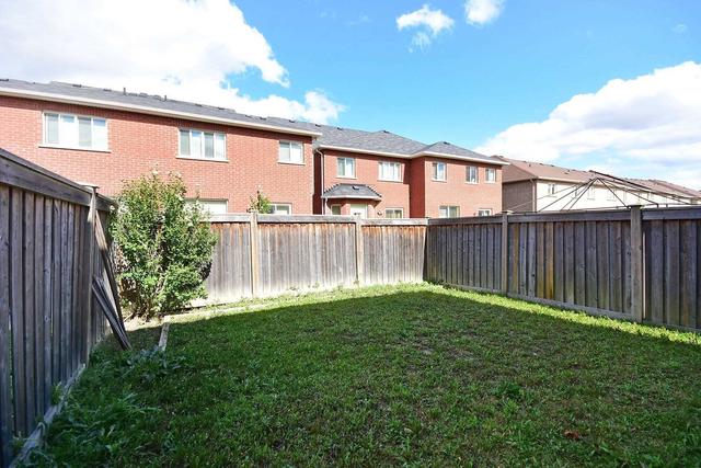 19 Nutwood Way, House attached with 3 bedrooms, 4 bathrooms and 3 parking in Brampton ON | Image 33