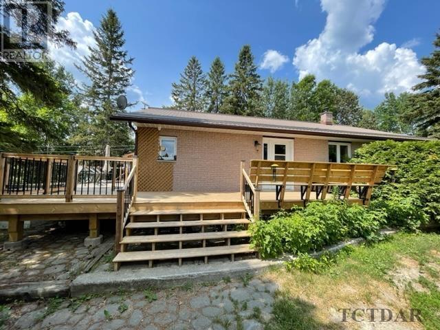 452 Highway 65, House detached with 4 bedrooms, 2 bathrooms and null parking in James ON | Image 2