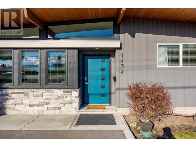 1434 Gaddes Avenue, House detached with 3 bedrooms, 2 bathrooms and 6 parking in Kelowna BC | Image 4