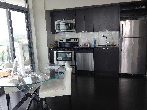 1003 - 105 The Queensway Ave, Condo with 2 bedrooms, 2 bathrooms and 1 parking in Toronto ON | Image 8