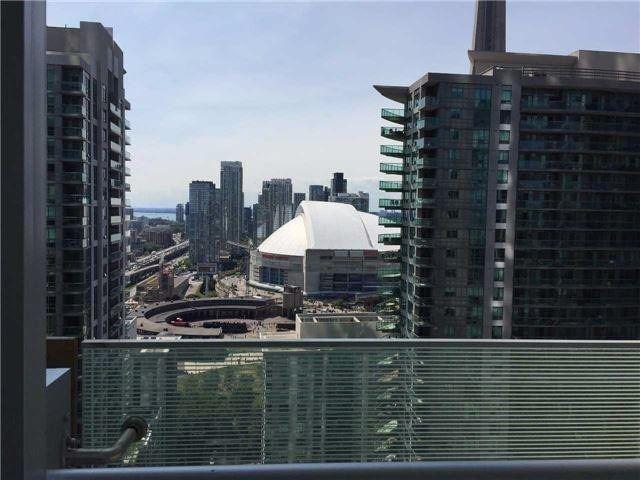 2408 - 14 York St, Condo with 2 bedrooms, 2 bathrooms and 1 parking in Toronto ON | Image 9