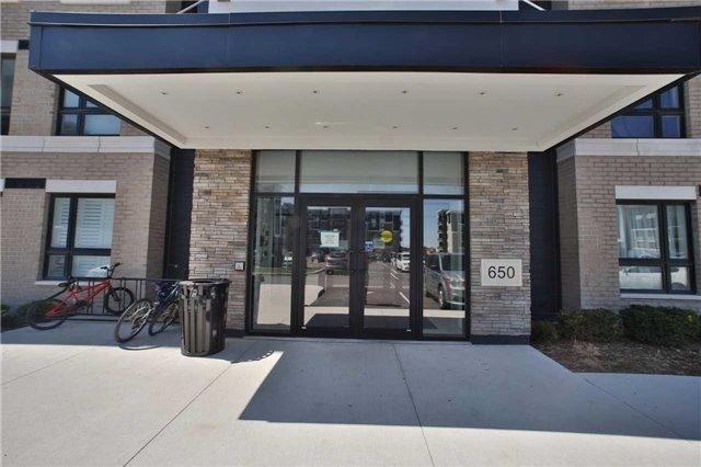 409 - 650 Sauve St, Condo with 1 bedrooms, 2 bathrooms and 1 parking in Milton ON | Image 2