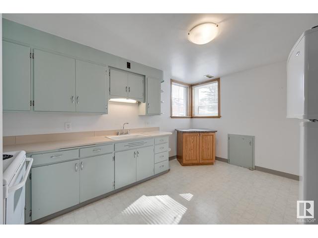 9858 87 Av Nw, House other with 4 bedrooms, 2 bathrooms and null parking in Edmonton AB | Image 30