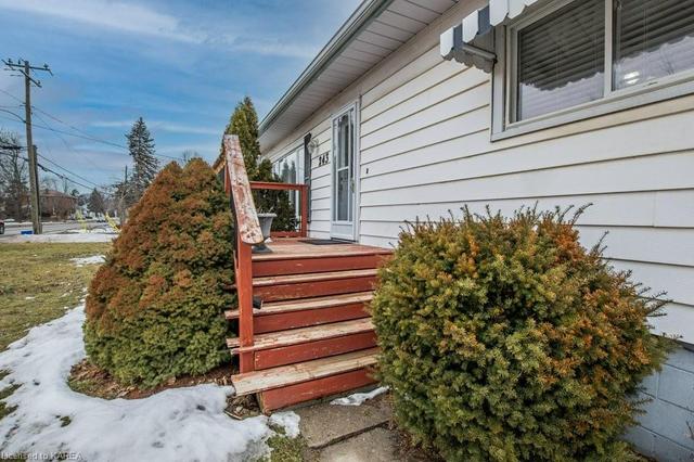 243 Camden Road, House detached with 3 bedrooms, 1 bathrooms and 2 parking in Greater Napanee ON | Image 5