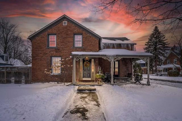 53 Queen St, House detached with 3 bedrooms, 2 bathrooms and 2 parking in Prince Edward County ON | Image 1