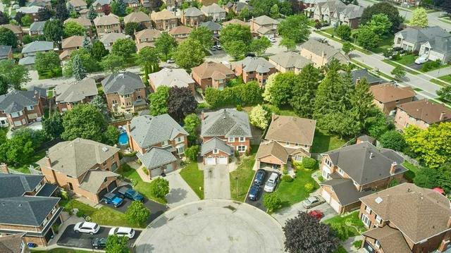 1109 Petunia Pl, House detached with 4 bedrooms, 4 bathrooms and 6 parking in Pickering ON | Image 16