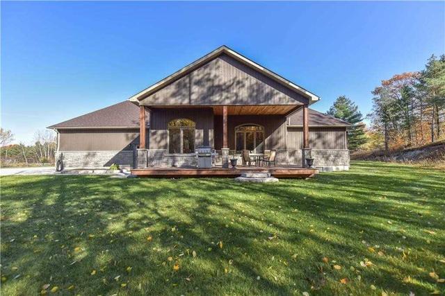 6152 Penetanguishene Rd, House detached with 3 bedrooms, 4 bathrooms and 12 parking in Springwater ON | Image 8