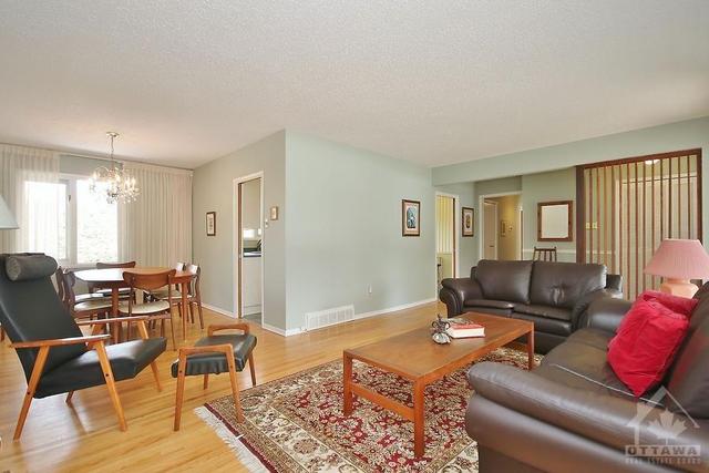 79 Tiffany Place, House detached with 3 bedrooms, 3 bathrooms and 3 parking in Ottawa ON | Image 7