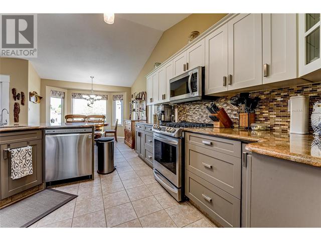648 6th Avenue, House detached with 3 bedrooms, 2 bathrooms and 5 parking in Okanagan (Part) 1 BC | Image 8