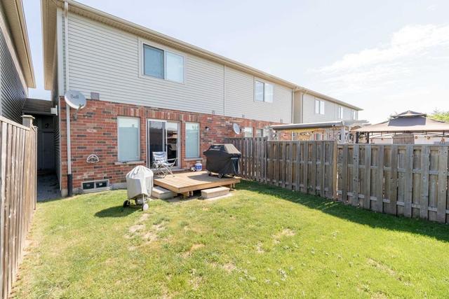 67 Sumner Cres, House attached with 3 bedrooms, 3 bathrooms and 5 parking in Grimsby ON | Image 30