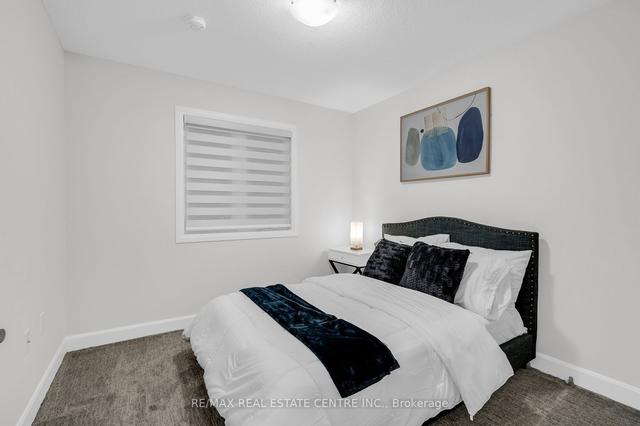 33 Bensley Lane, House attached with 3 bedrooms, 3 bathrooms and 2 parking in Hamilton ON | Image 21