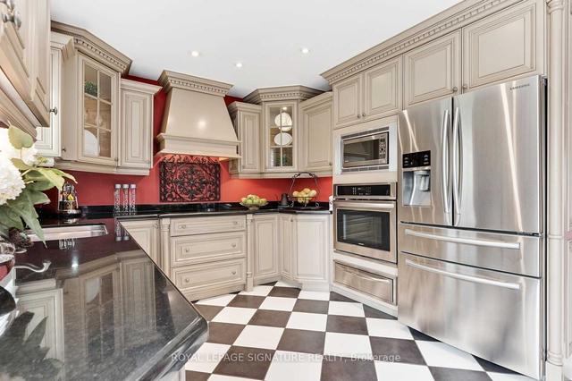 4285 Credit Pointe Dr, House detached with 3 bedrooms, 4 bathrooms and 4 parking in Mississauga ON | Image 20