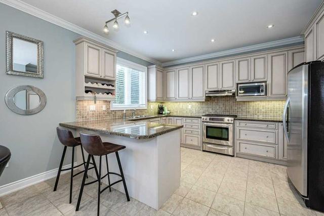 195 Beechtree Cres, House detached with 4 bedrooms, 5 bathrooms and 4 parking in Oakville ON | Image 10