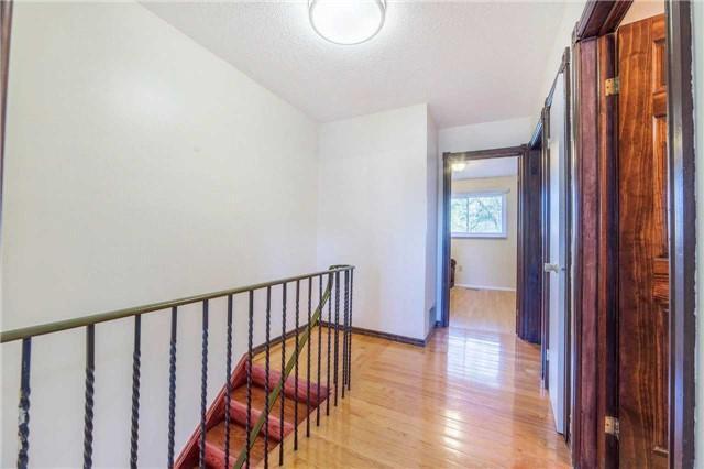 22 - 30 Dundalk Dr, Townhouse with 3 bedrooms, 2 bathrooms and 1 parking in Toronto ON | Image 15